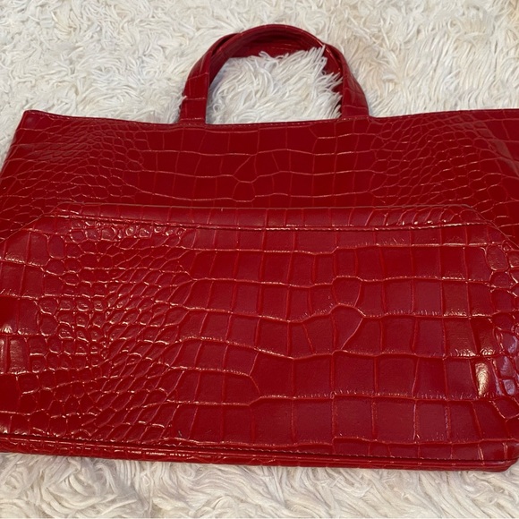 Red vinyl small tote by Borghese - Picture 3 of 5